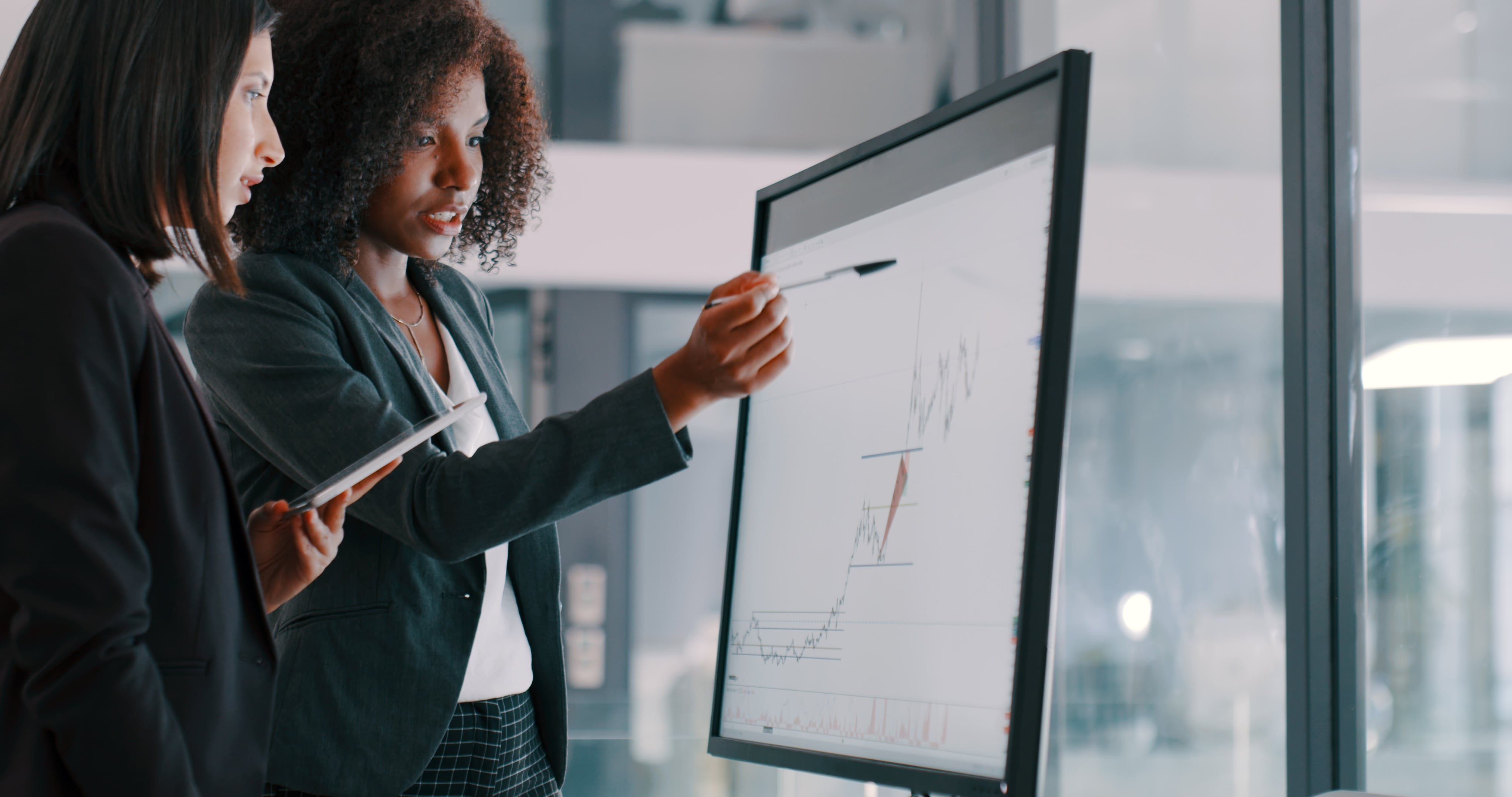 How to Decide If an Online Master’s in Finance Is Right for You